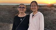La chercheuse postdoctorale Laure Guitton-Sert et l’étudiante au doctorat Yuandi Gao
