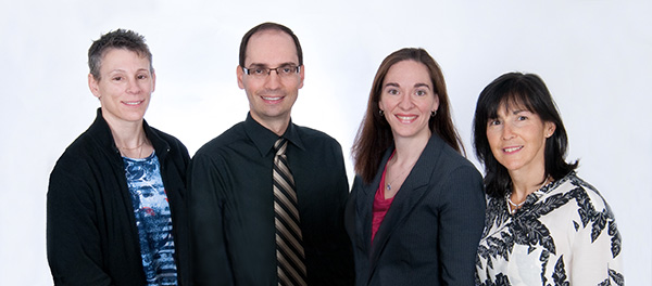 Les professeurs en charge du programme de fellowship en oncologie gynécologique, Marie-Claude Renaud, Jean Grégoire, Alexandra Sebastianelli et Marie Plante.