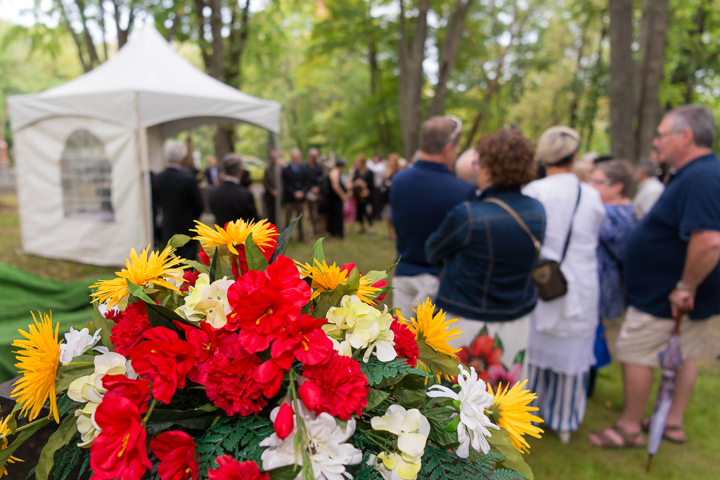 Cérémonie d'inhumation des cendres